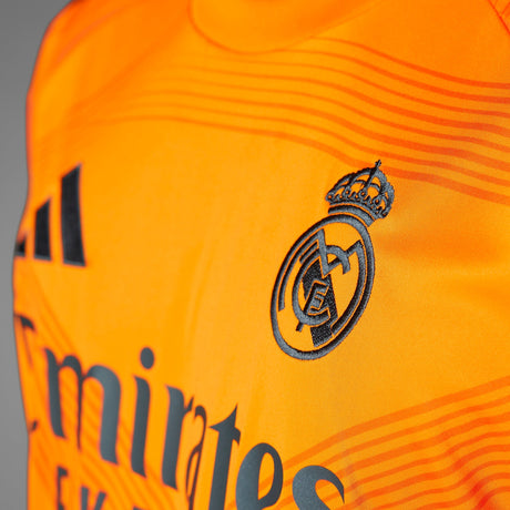 adidas Men's Real Madrid Away Jersey 24//25 - Best Buy Soccer