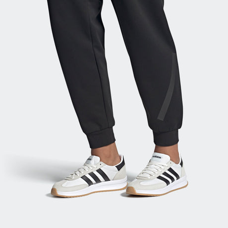 adidas RUN 70s 2.0 Shoes White/Black/Grey - Best Buy Soccer