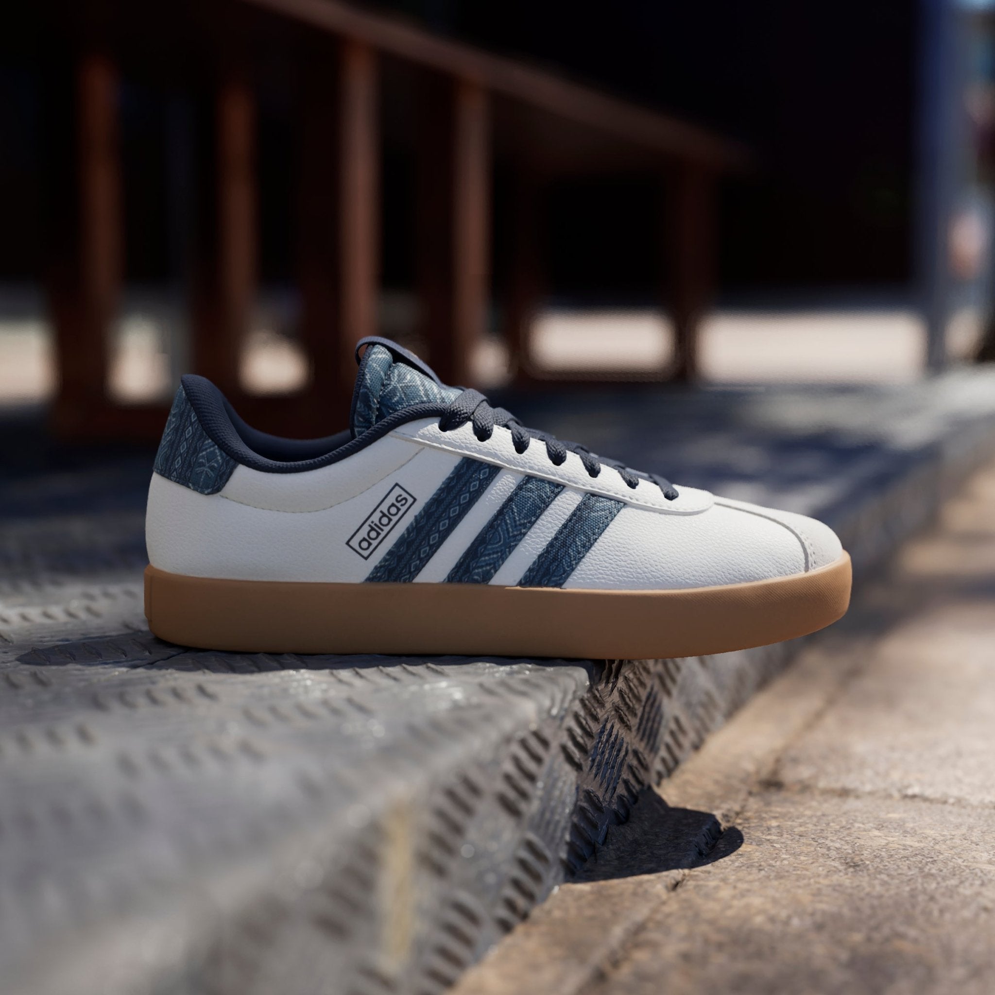 adidas VL Court 3.0 Shoes White/Night Indigo/GUM10 - Best Buy Soccer
