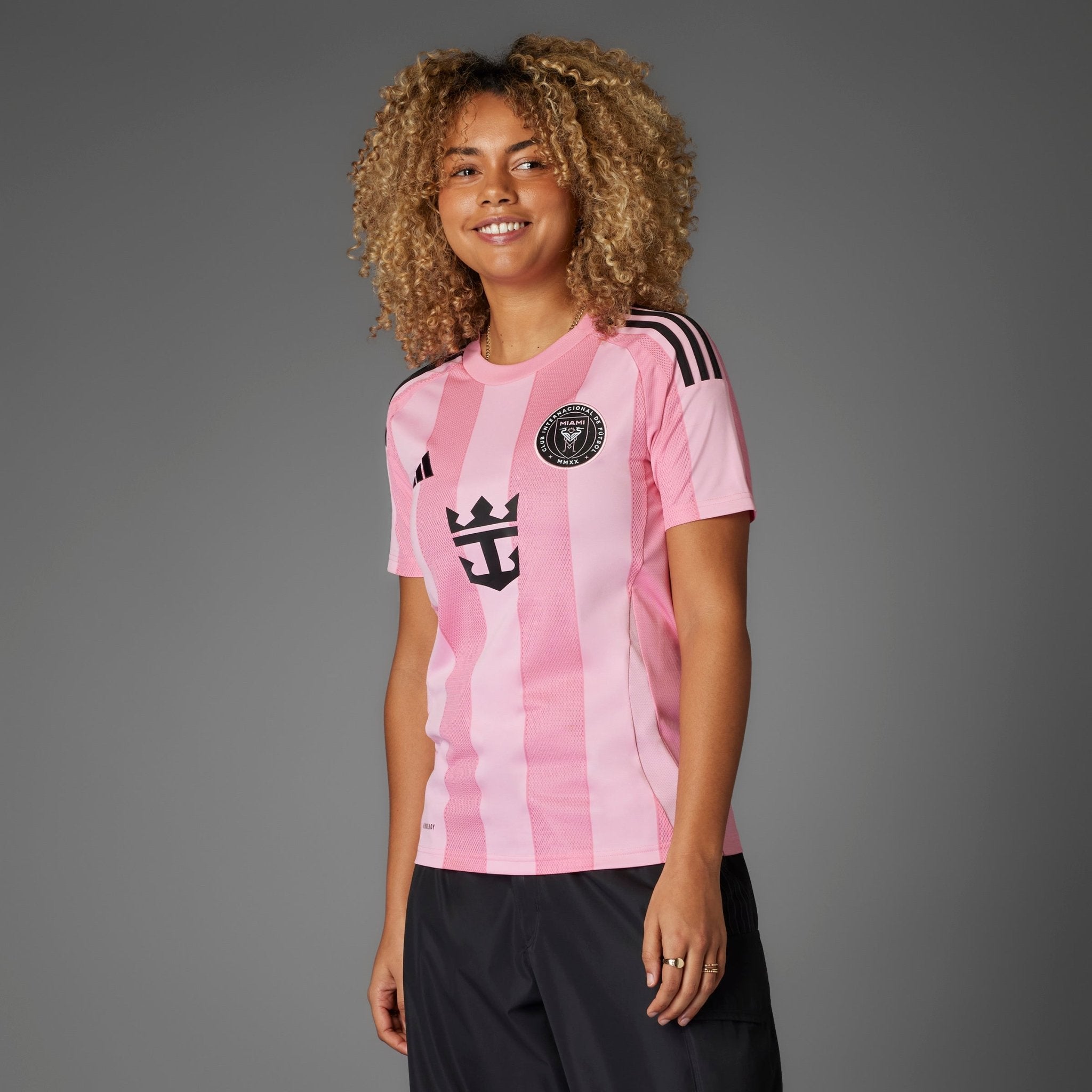 Camiseta local adidas Messi Inter Miami CF 25/26 para mujer, color