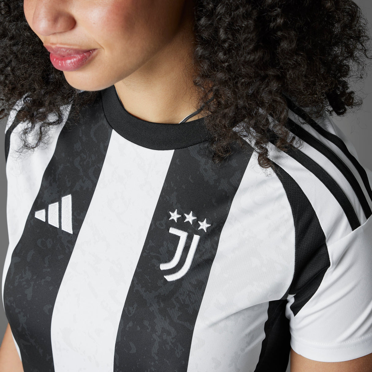 adidas Women's Juventus Home Jersey 24/25 - Best Buy Soccer