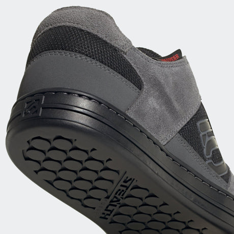 Five Ten Freerider Mountain Bike Shoes Grey/Core Black/Grey Four - Best Buy Soccer
