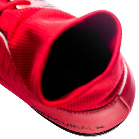 Kids' Nike MercurialX Victory VI Dynamic Fit (IC) Indoor - Competition Football Boot Red/Black/Crimson - Best Buy Soccer
