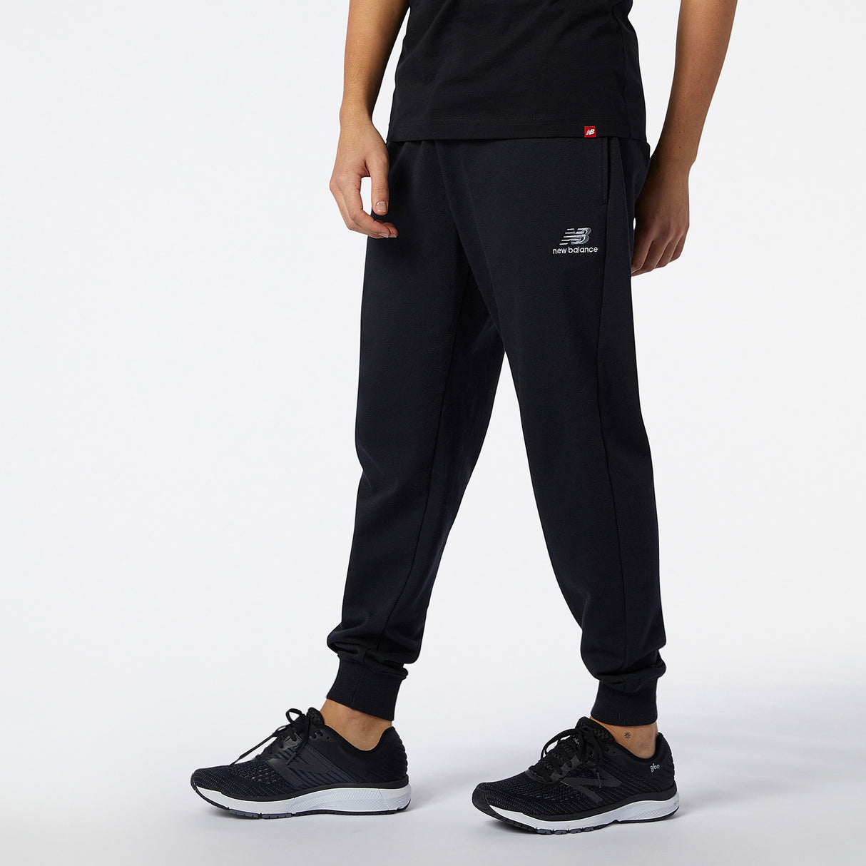 New Balance Essentials Embroidered Pant