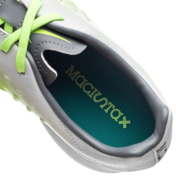 Nike Magista Onda II IC Indoor Soccer Shoes - Pure Platinum/Ghost Green/Clear Jade - Best Buy Soccer