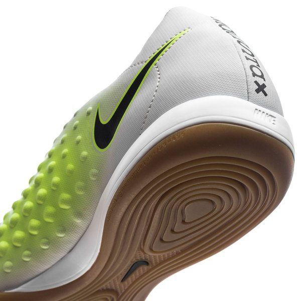 Nike Magista Onda II IC Indoor Soccer Shoes - Pure Platinum/Ghost Green/Clear Jade - Best Buy Soccer