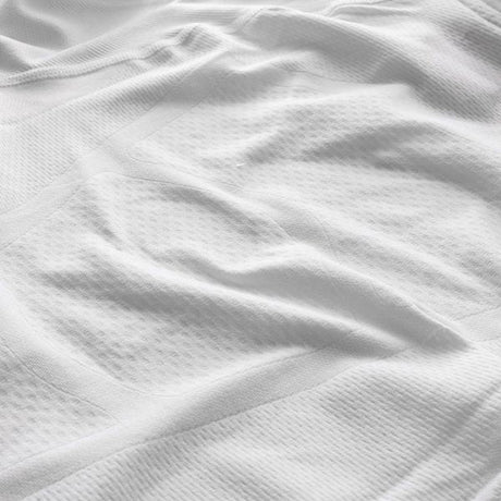 Nike PRO Combat Hypercool Compression Top - White - Best Buy Soccer