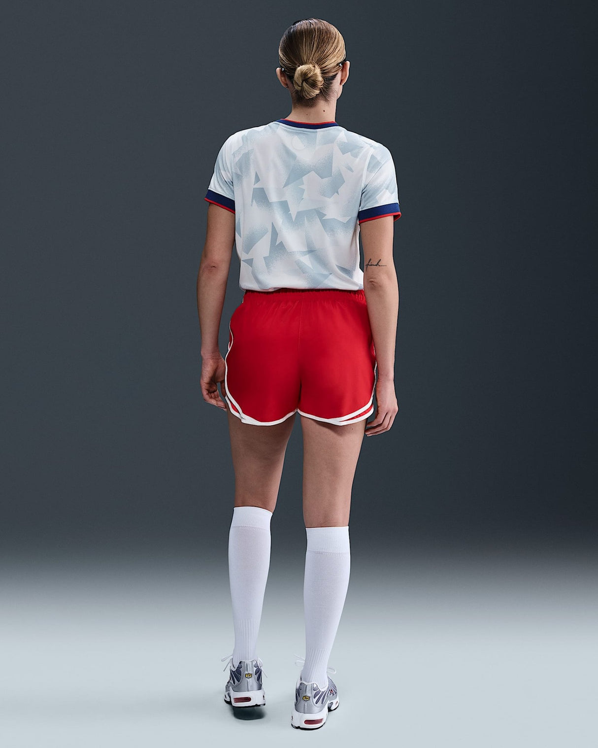 Nike USWNT 2025 Stadium Home Women's Jersey - White/Rush Blue/Challenge - Best Buy Soccer