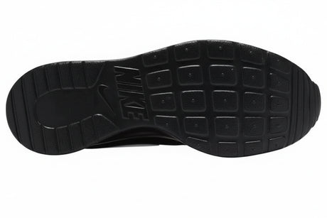 Nike Tanjun Women's Running Shoe - Black/Silver