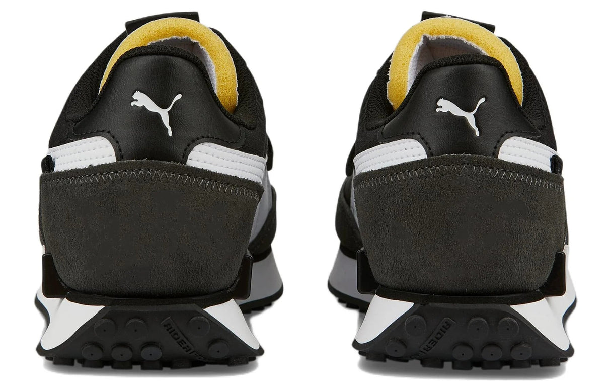 PUMA Future Rider Play On Black/White - Best Buy Soccer