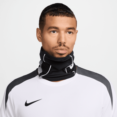 Braga Nike Strike negra y blanca