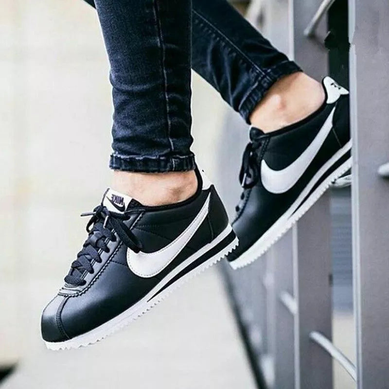 Nike classic cortez black and white sale