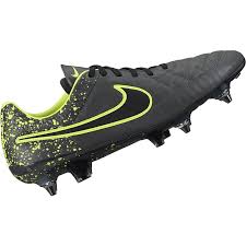 Nike Tiempo Legend V SG-PRO
