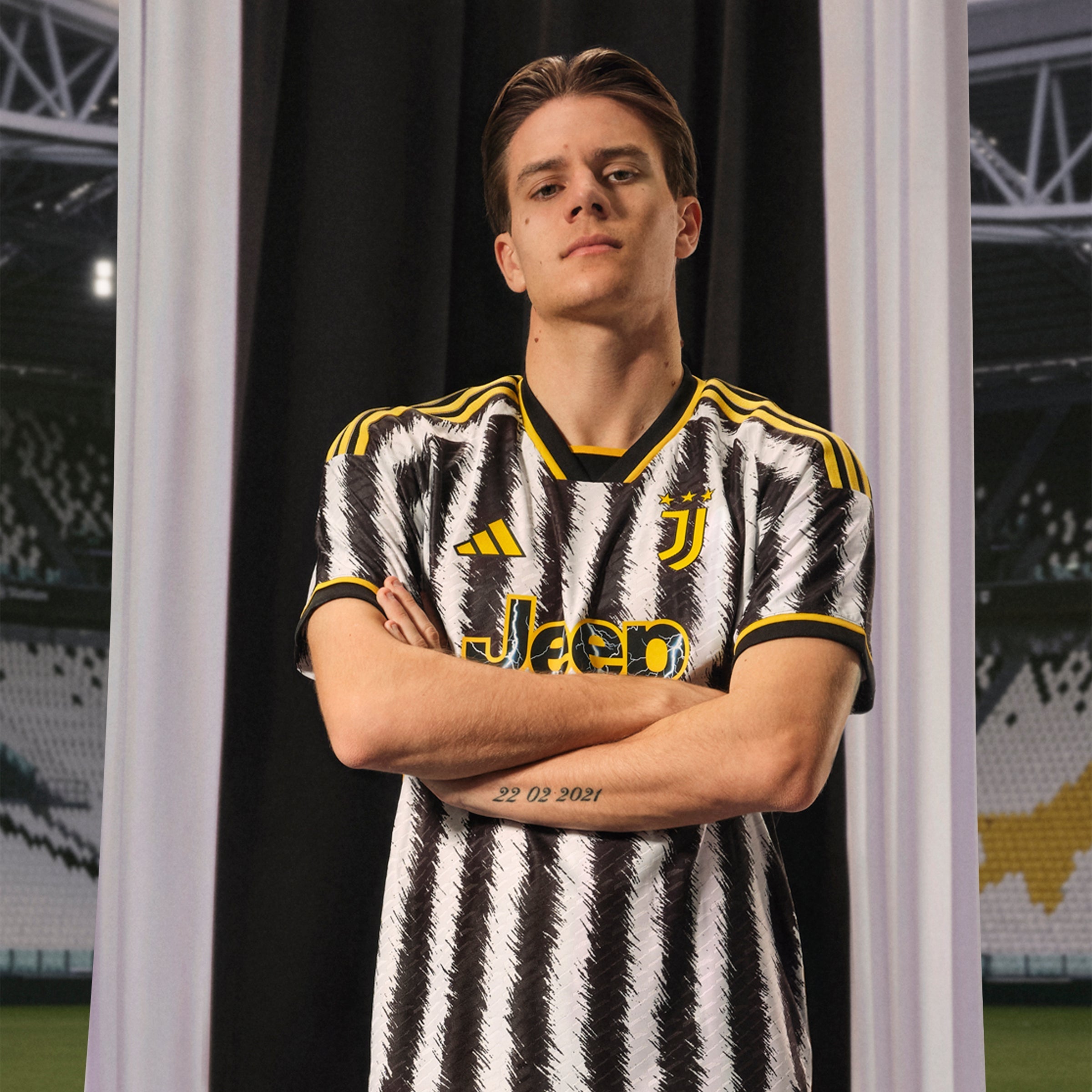 adidas Juventus Home Authentic Jersey 2023 - Best Buy Soccer