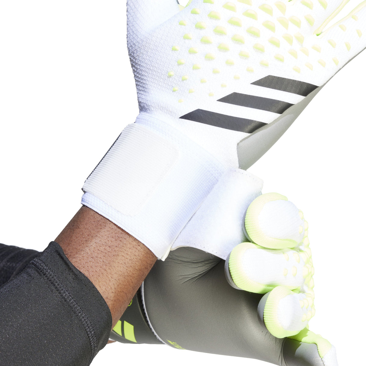 adidas Predator Gloves LGE Goalkeeper Gloves - Best Buy Soccer