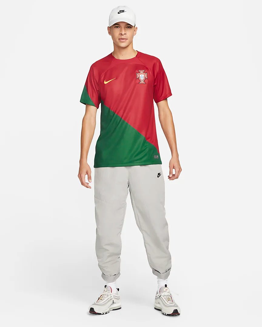 Nike Men's Portugal Stadium Home Jersey 22 - Best Buy Soccer